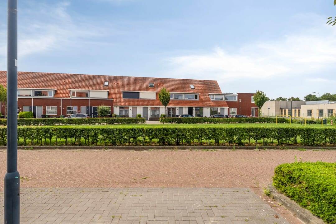 Foto 28 van John Lennonplein 17