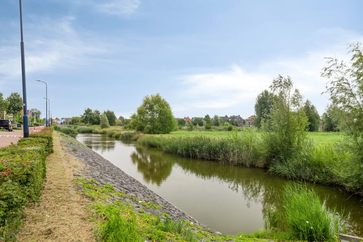 Foto 29 van John Lennonplein 17