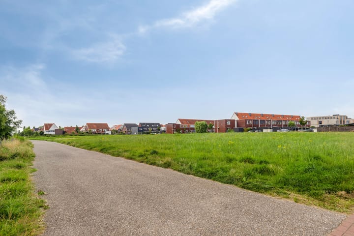 Foto 30 van John Lennonplein 17