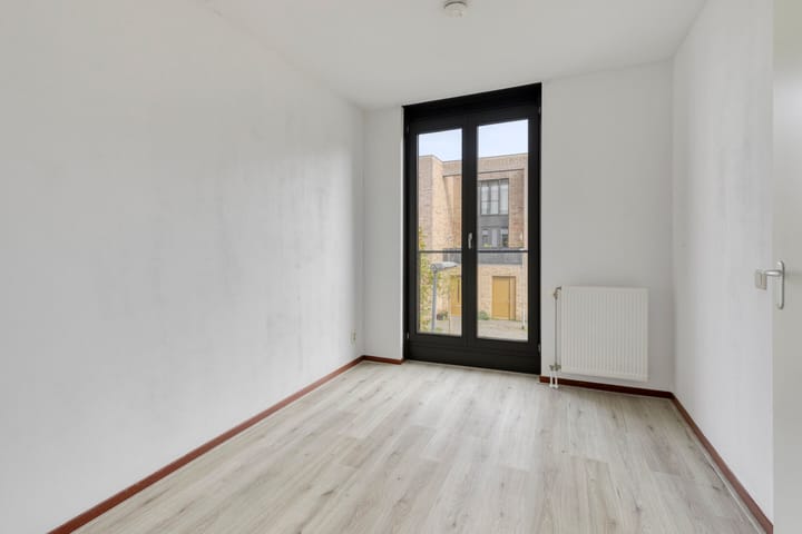 Foto 8 van Voltastraat 140