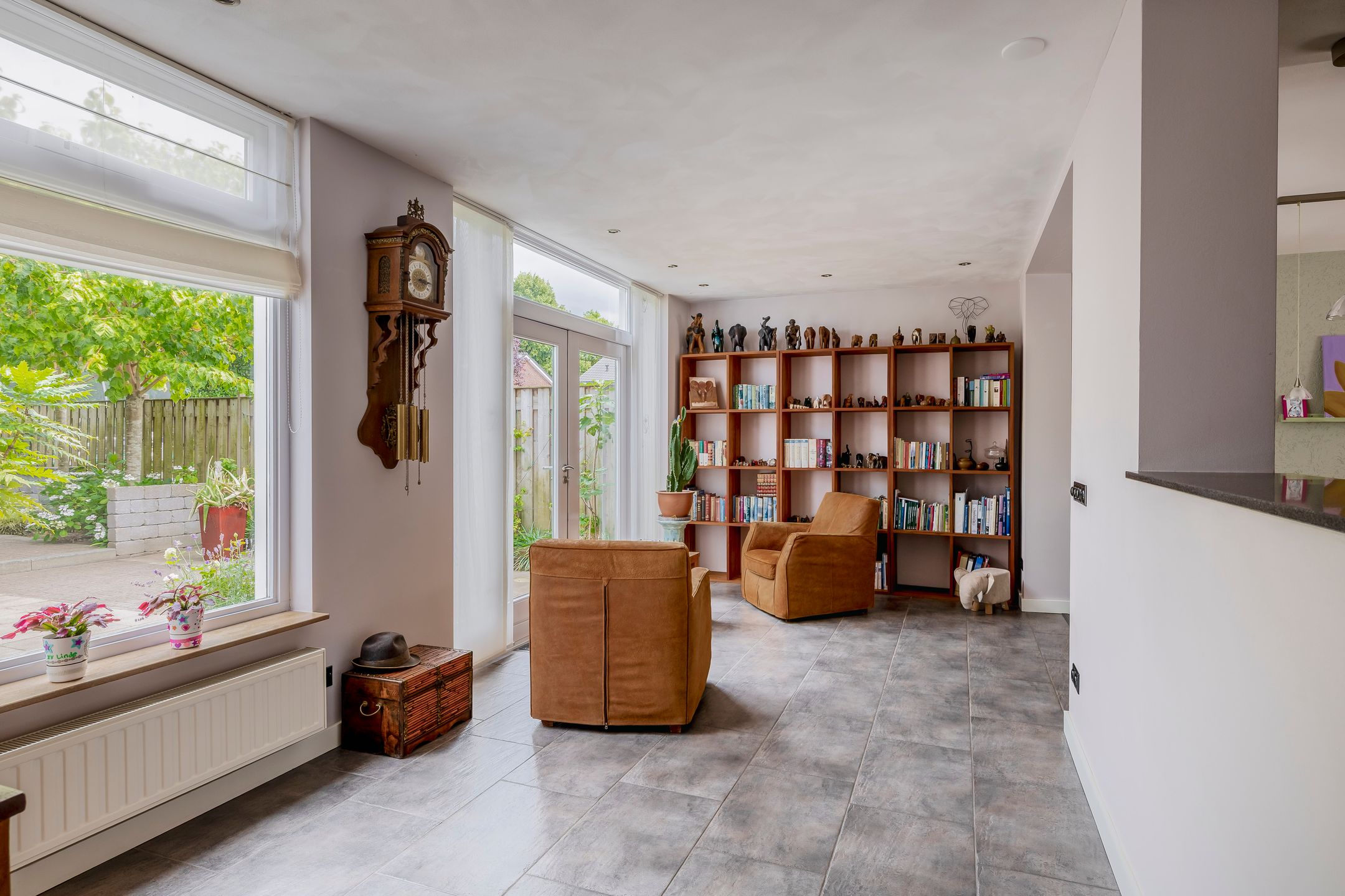 Foto 12 van van Almondestraat 4