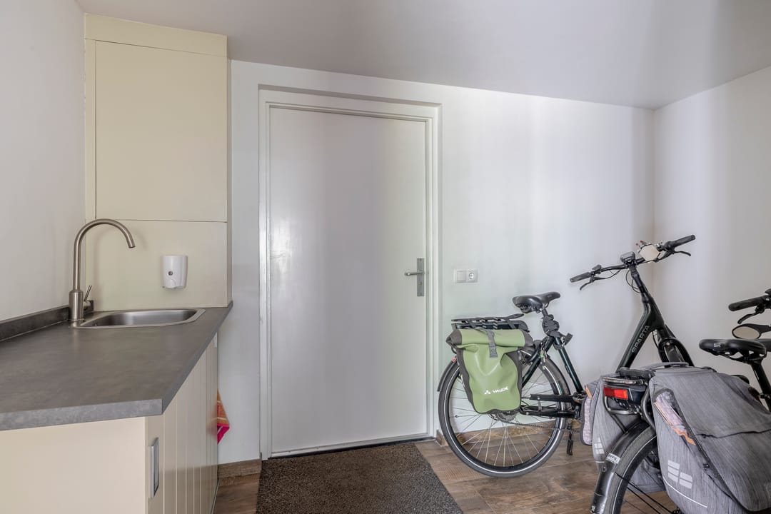 Foto 17 van van Almondestraat 4