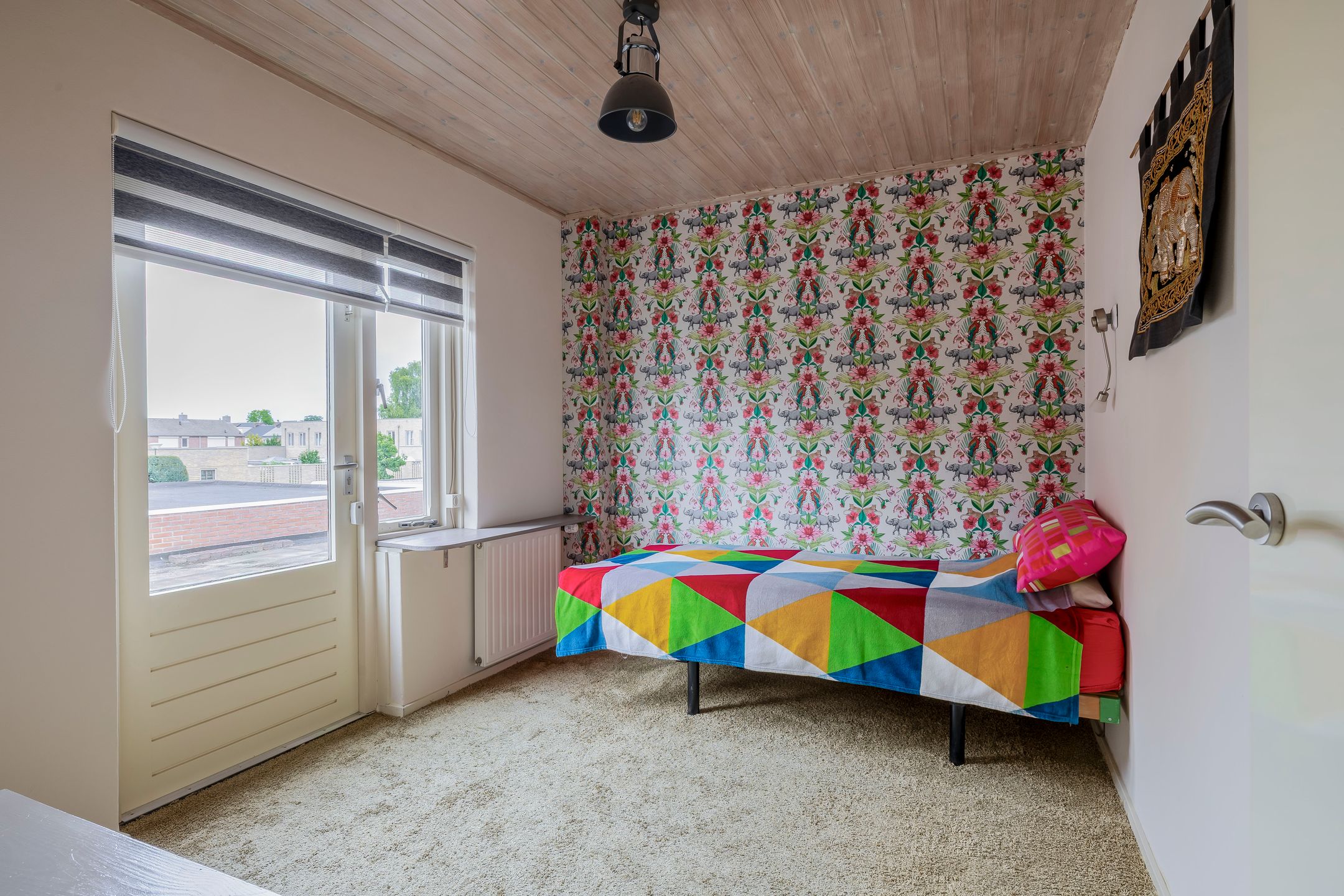 Foto 21 van van Almondestraat 4