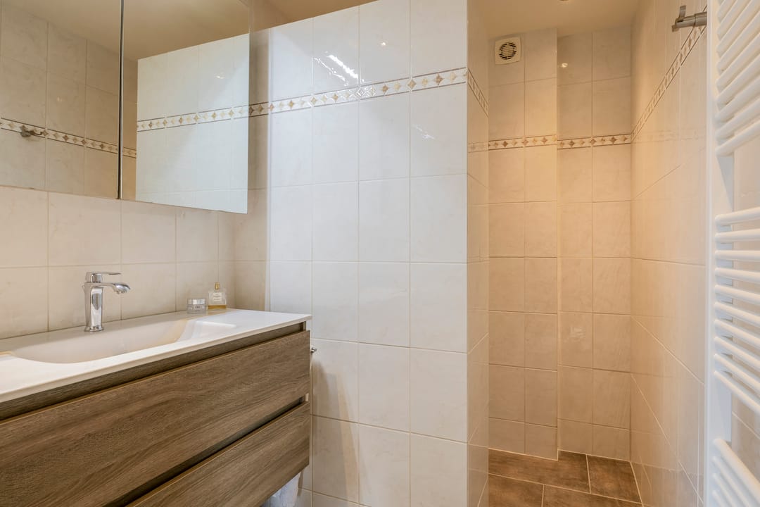 Foto 23 van van Almondestraat 4