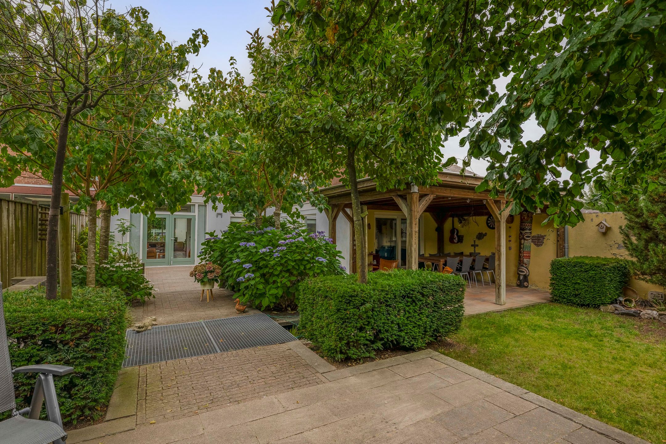 Foto 30 van van Almondestraat 4