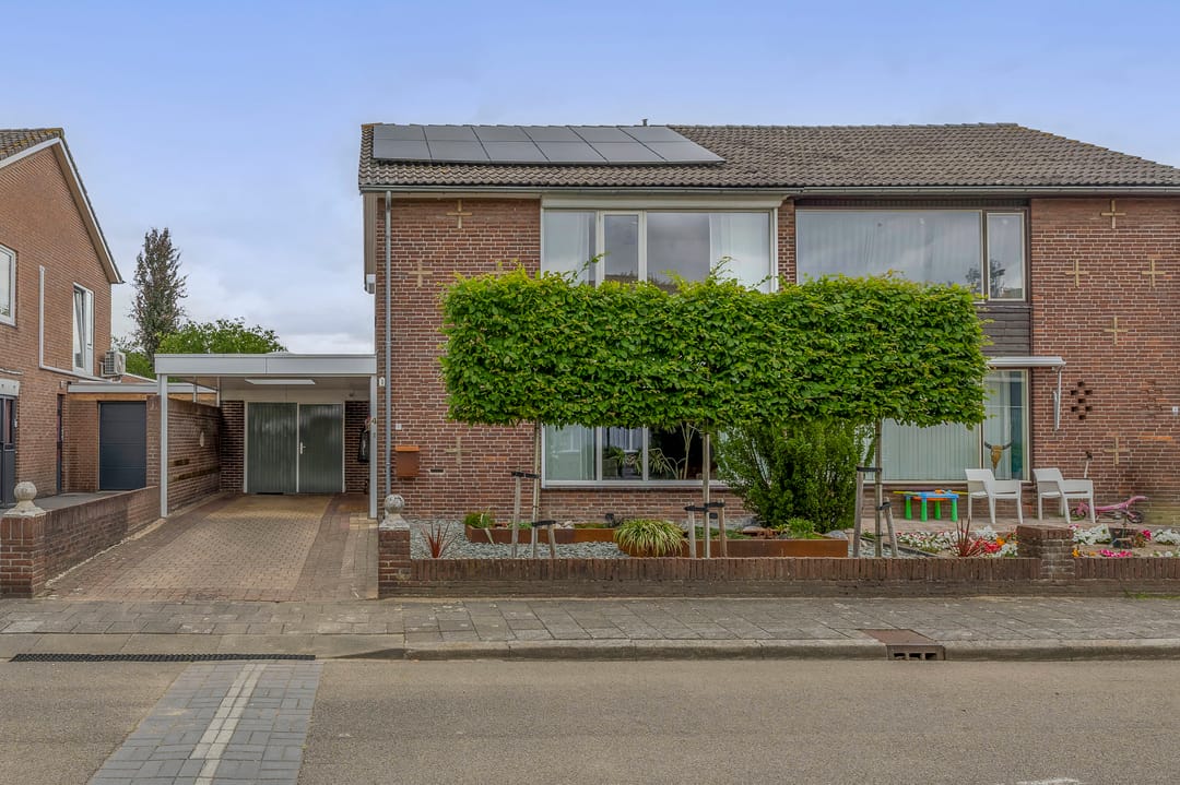 Foto 37 van van Almondestraat 4