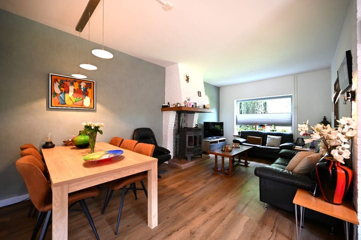 Foto 2 van Dr. Poelslaan 1