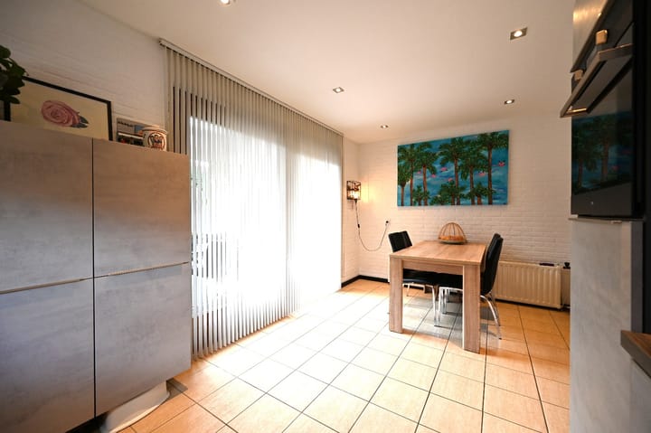 Foto 22 van Dr. Poelslaan 1