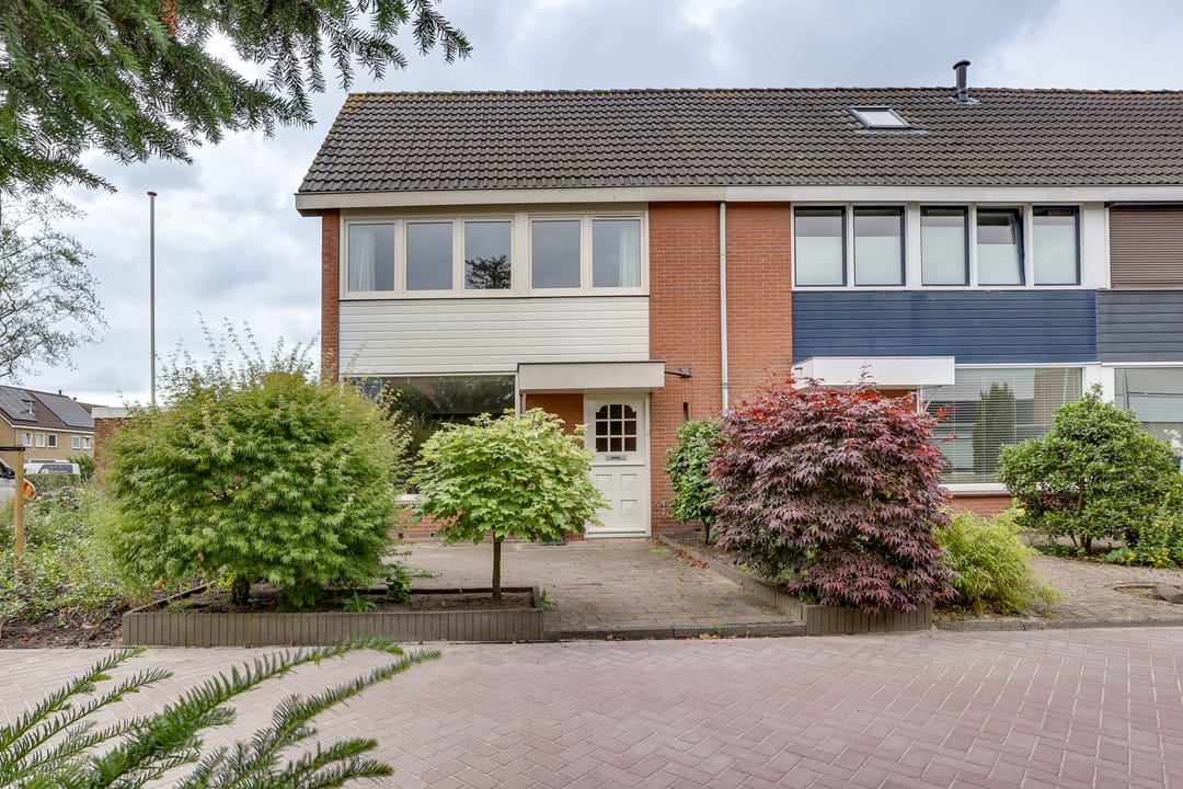 Photo 2 of Elzenstraat 4