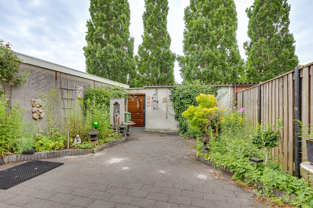 Photo 8 of Elzenstraat 4