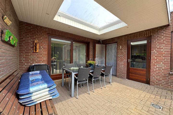 Foto 48 van Dr. Poelslaan 1