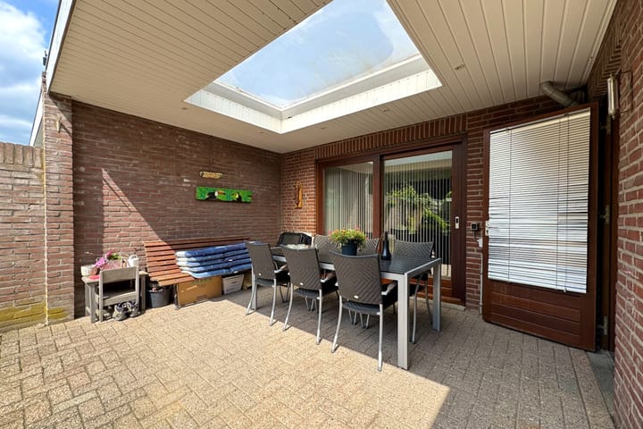 Foto 49 van Dr. Poelslaan 1