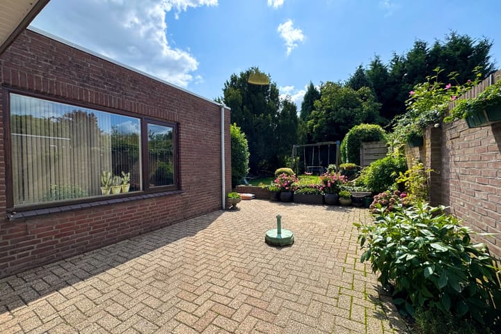 Foto 50 van Dr. Poelslaan 1