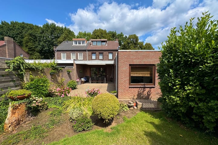 Foto 56 van Dr. Poelslaan 1