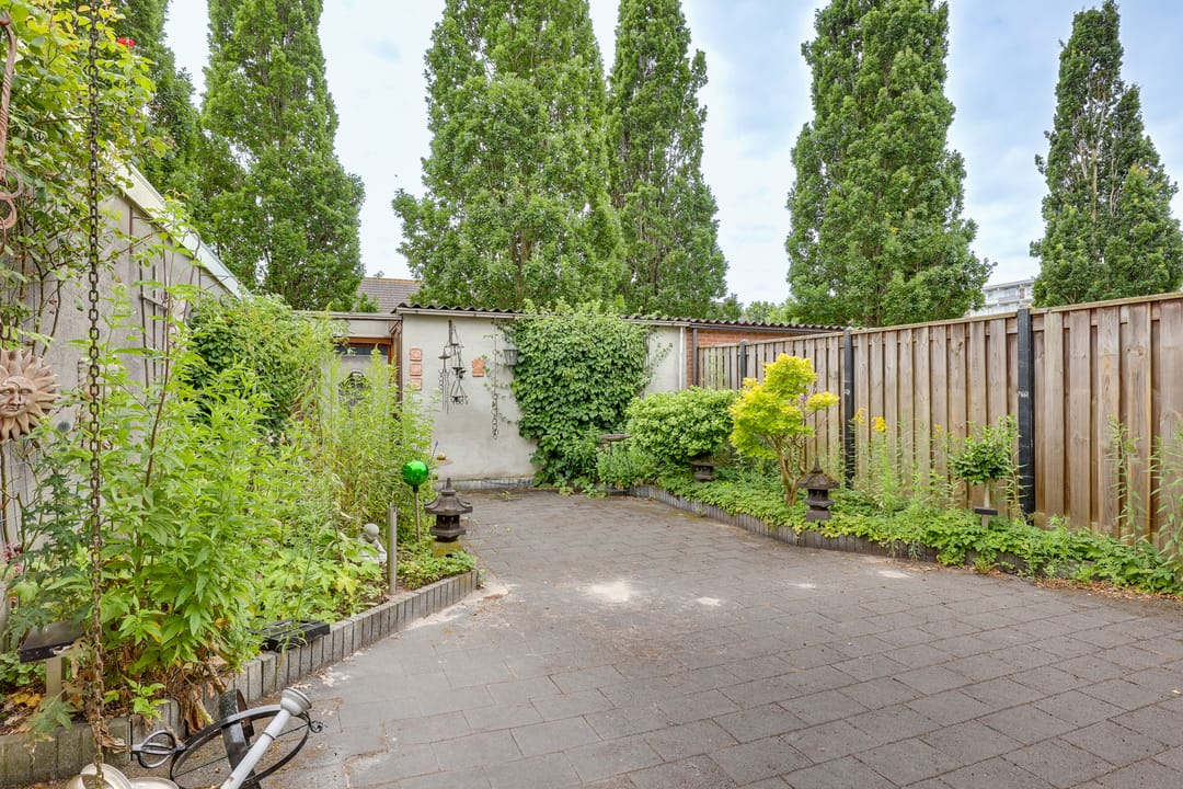 Photo 28 of Elzenstraat 4