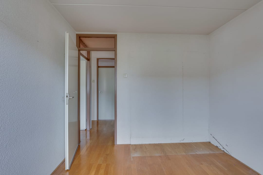 Photo 32 of Elzenstraat 4