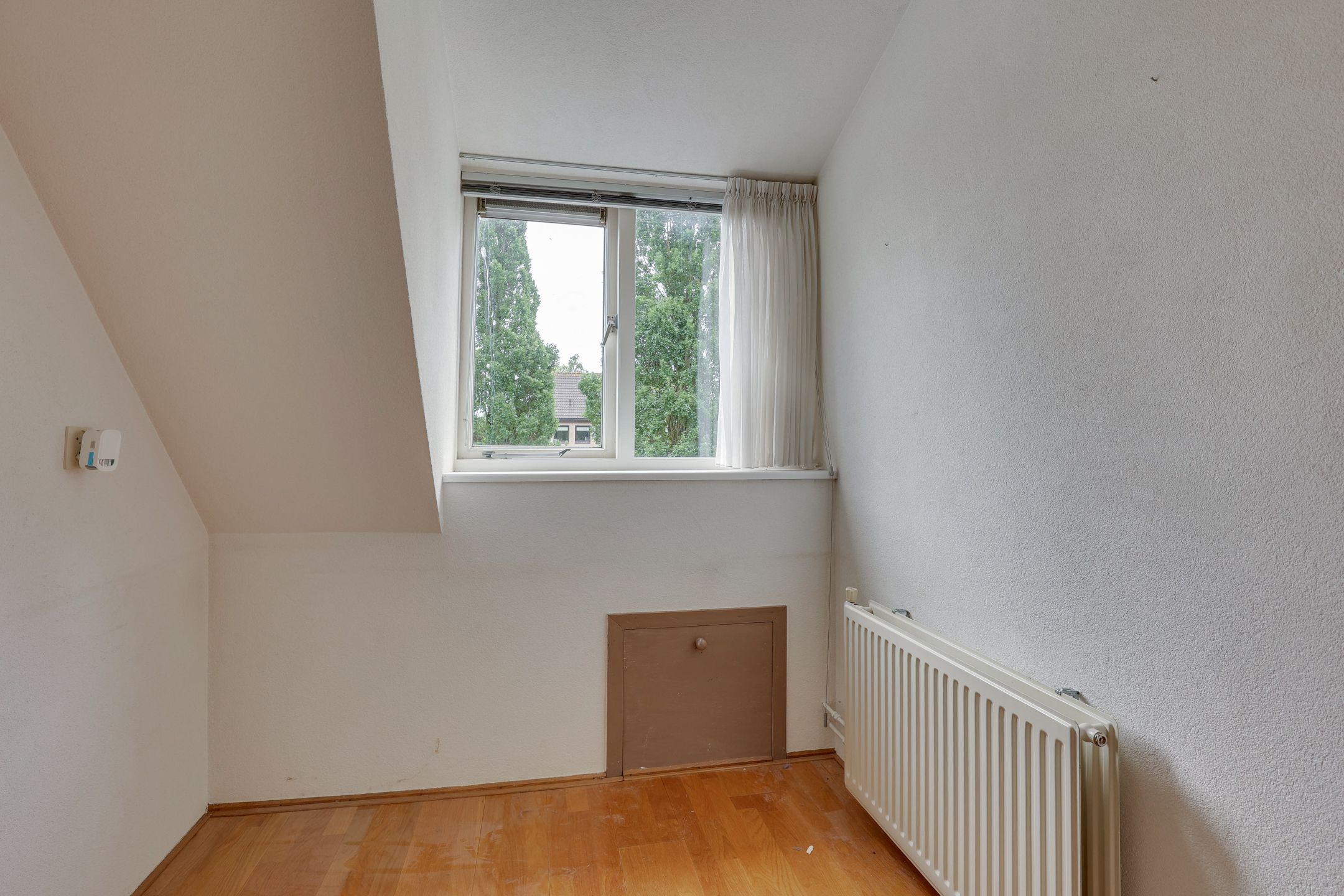 Photo 36 of Elzenstraat 4