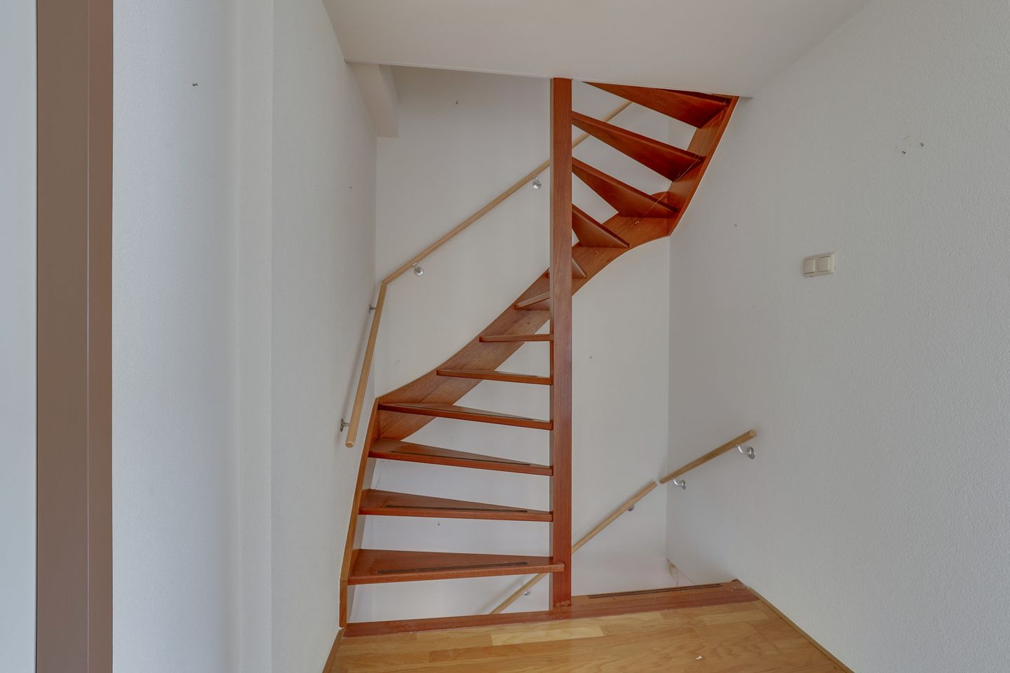 Photo 40 of Elzenstraat 4