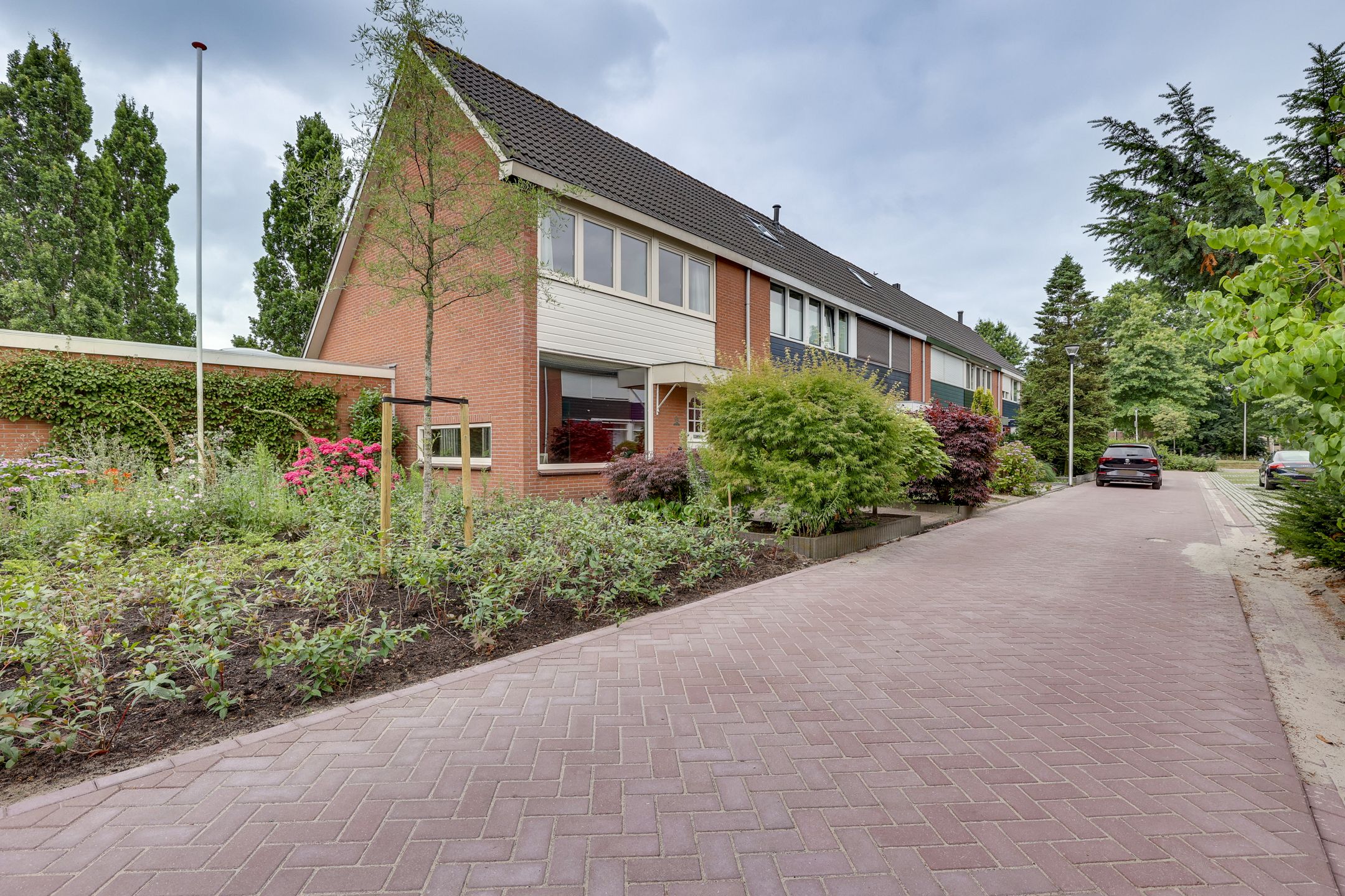 Photo 45 of Elzenstraat 4