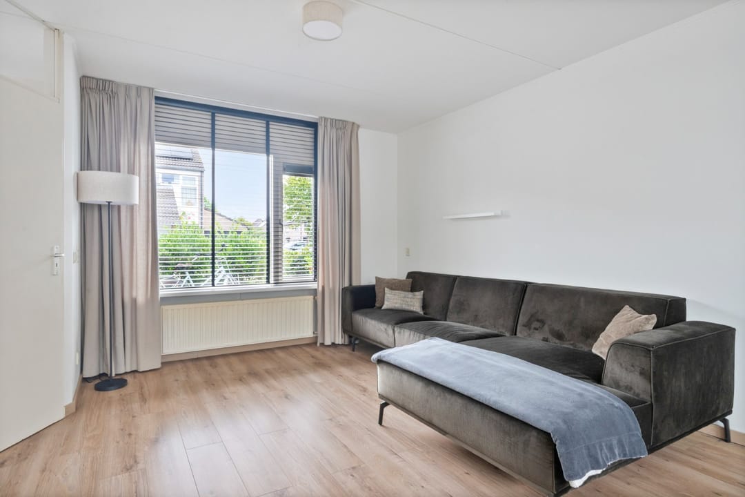 Foto 7 van Meidoorn 45