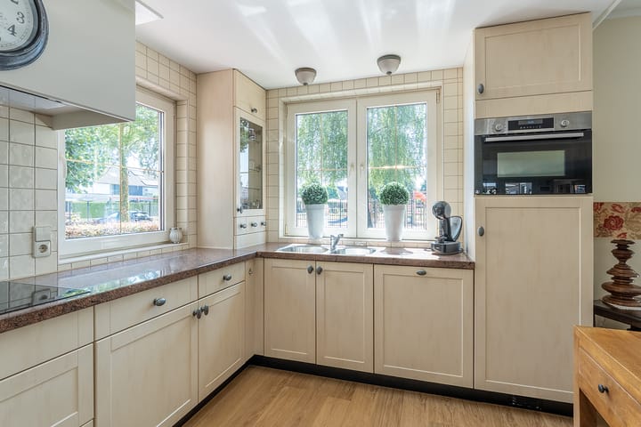 Photo 3 of Buurtlaan west 55