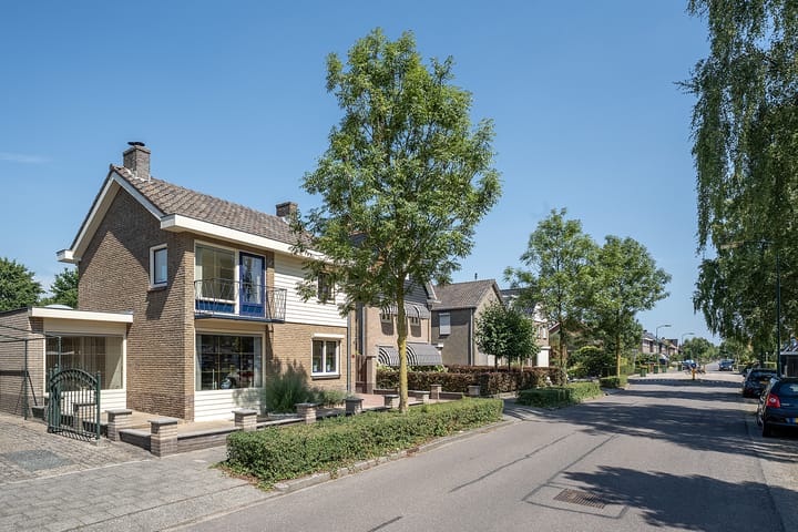 Photo 31 of Buurtlaan west 55