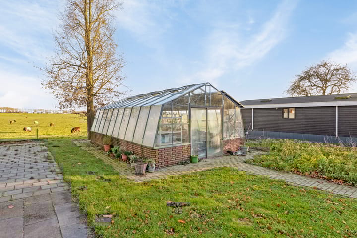 Foto 39 van Purmerenderweg 1