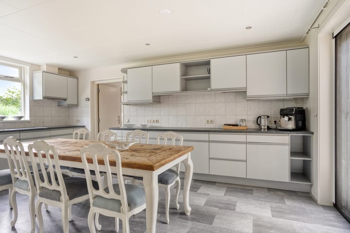 Foto 18 van Oud Emmeloorderweg 24