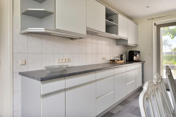 Foto 19 van Oud Emmeloorderweg 24