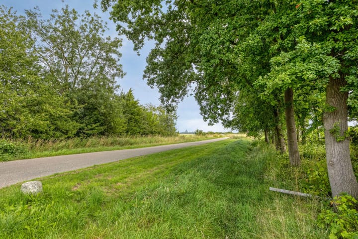 Foto 93 van Oud Emmeloorderweg 24