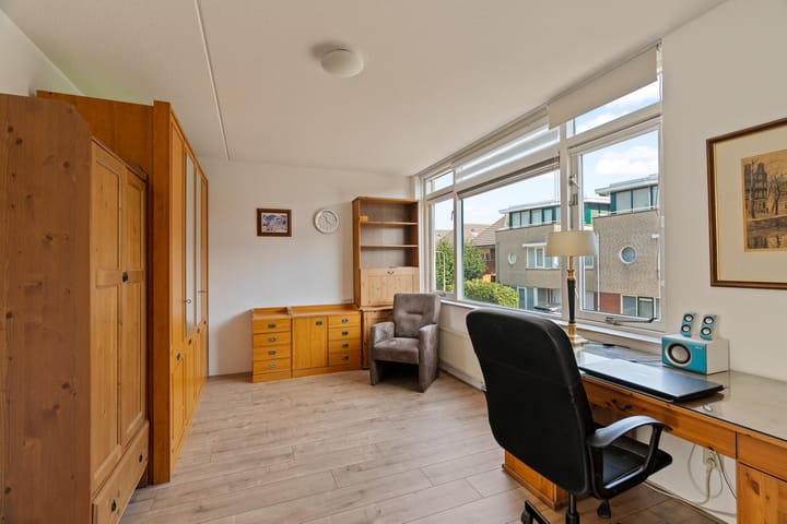 Foto 25 van de la Bassecour Caanstraat 147