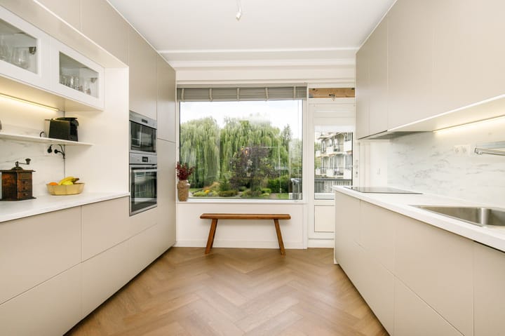 Photo 1 of De Lairesselaan 179