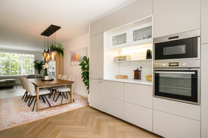 Photo 15 of De Lairesselaan 179