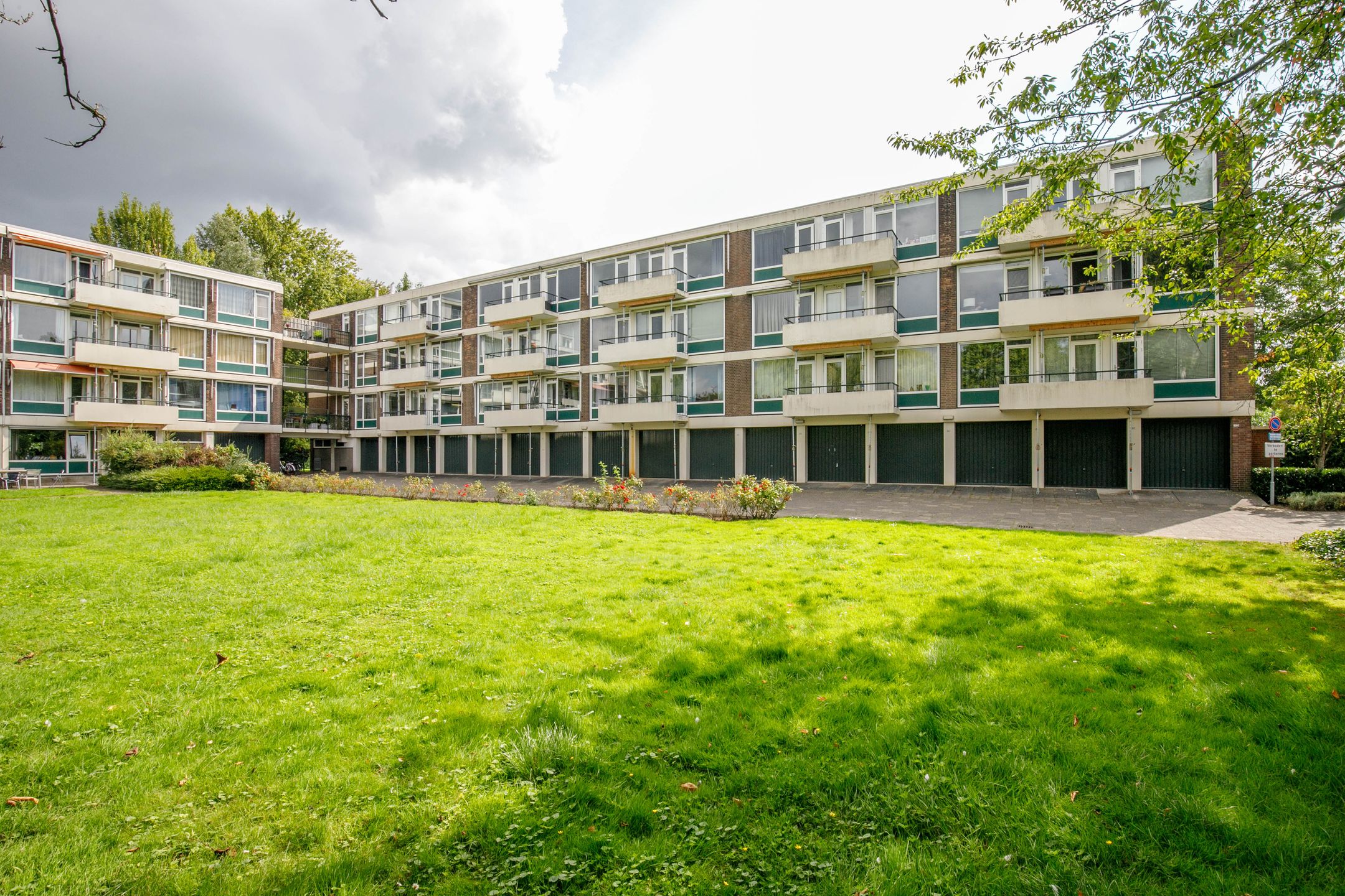 Photo 39 of De Lairesselaan 179