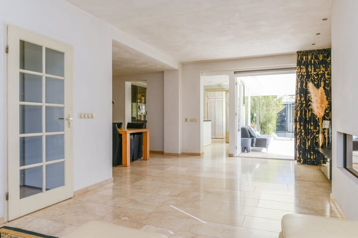 Foto 8 van Martena 15