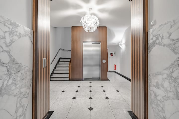 Photo 2 of Apollolaan 189-1