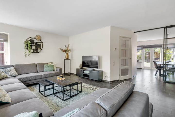 Foto 2 van Weemselo 5