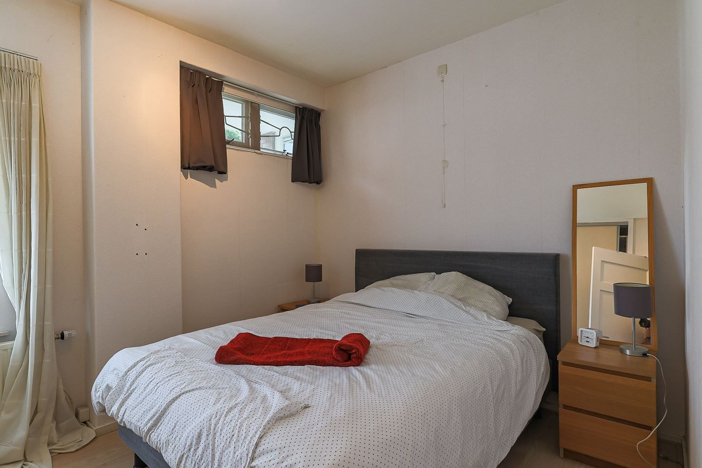 Photo 12 of Heinsiusstraat 6