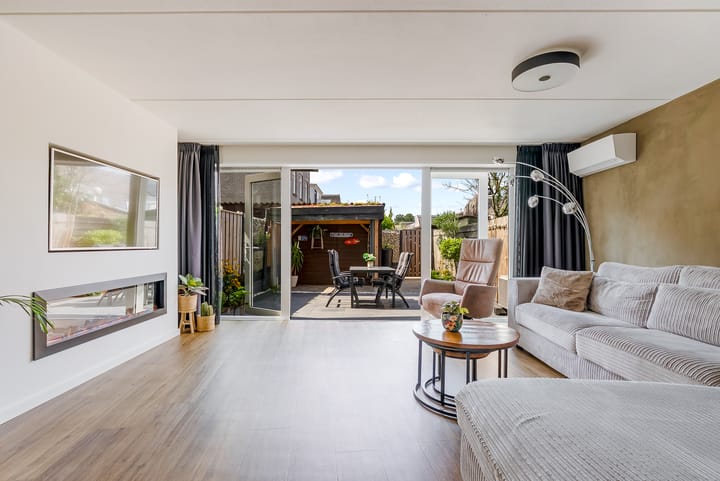 Photo 11 of Joris Ivenslaan 24