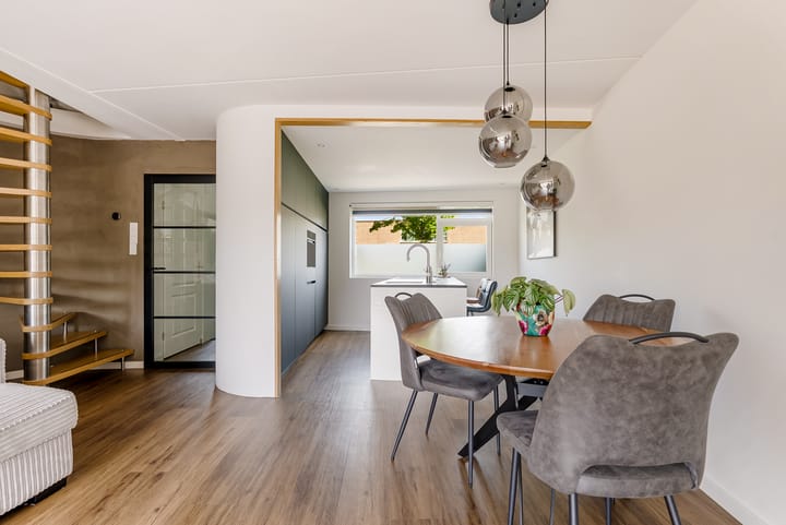 Photo 18 of Joris Ivenslaan 24