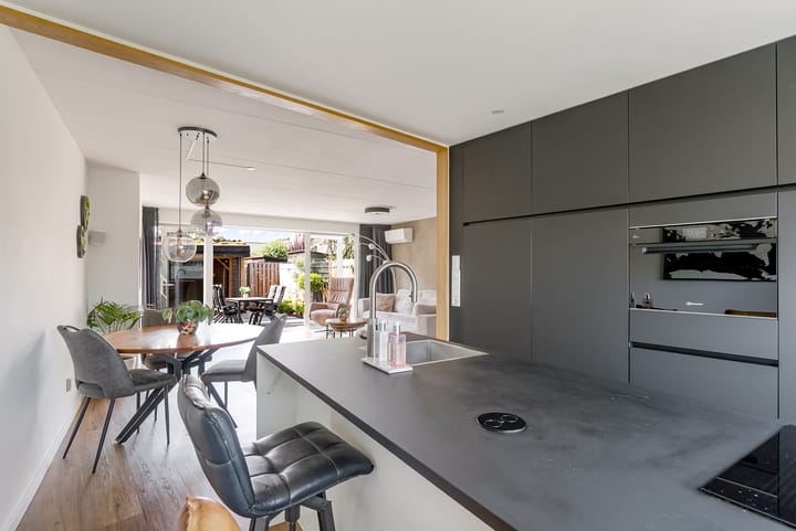 Photo 23 of Joris Ivenslaan 24