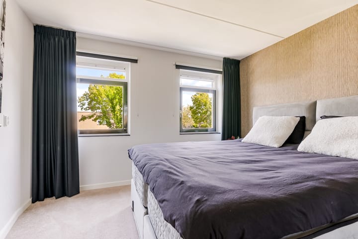 Photo 26 of Joris Ivenslaan 24