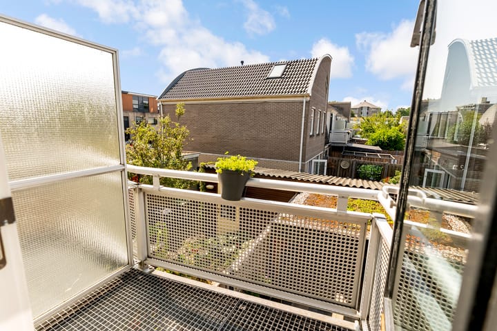 Photo 32 of Joris Ivenslaan 24