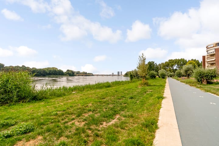 Photo 50 of Joris Ivenslaan 24