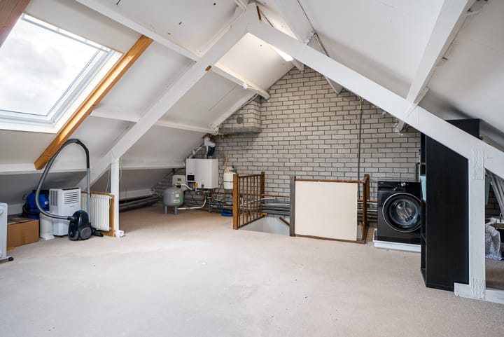 Photo 31 of Foareker 10