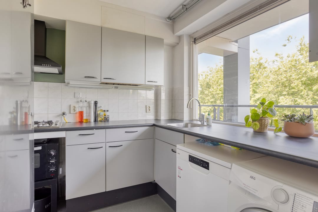 Photo 13 of Gravin Juliana van Stolberglaan 588