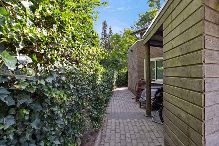 Foto 58 van Venloonstraat 17