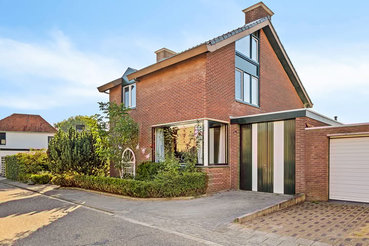 Foto 2 van Oudenboschstraat 49