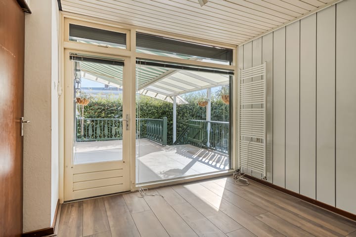 Foto 15 van Oudenboschstraat 49