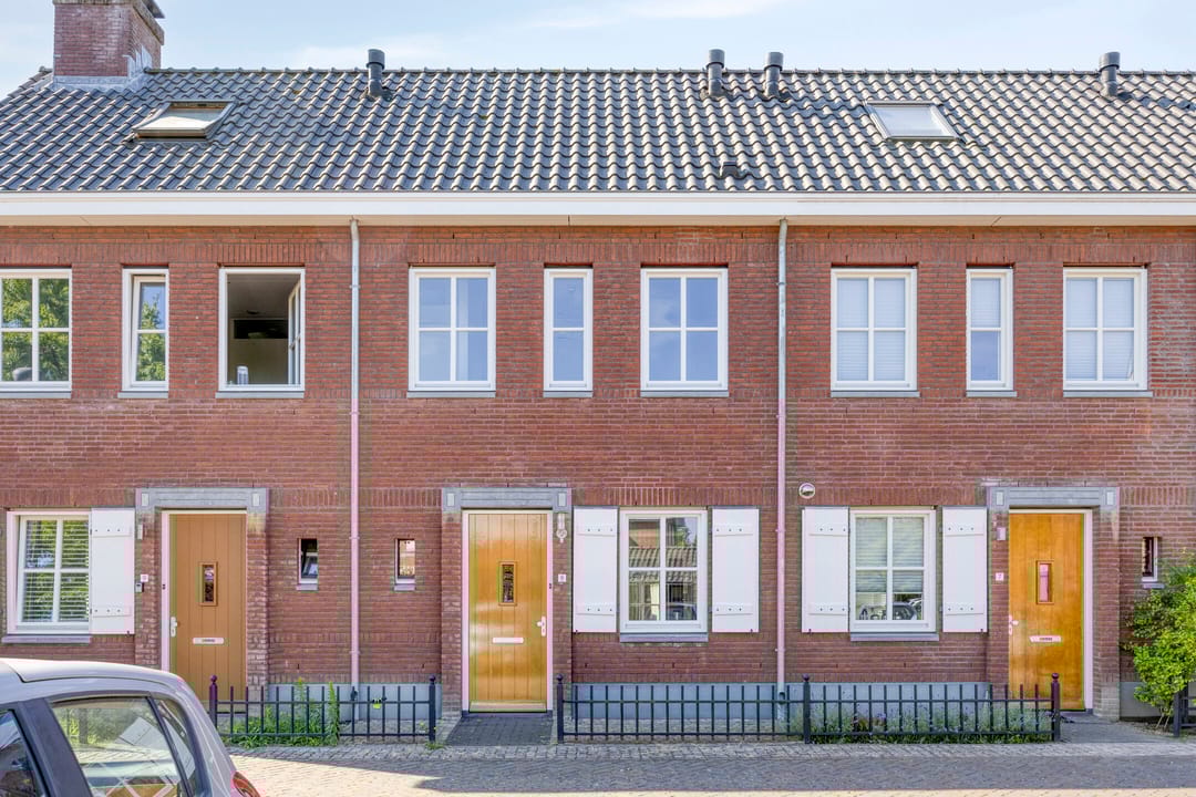 Photo 1 of Heeren van Zeventienplein 8